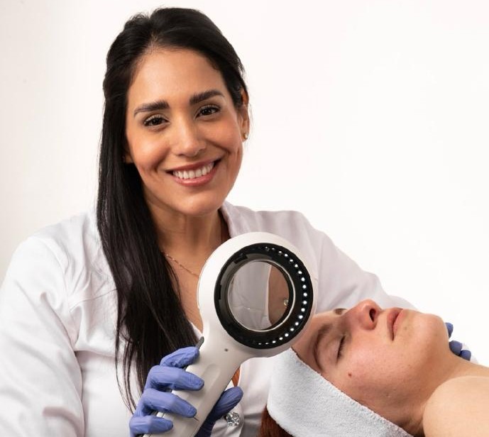 Médica Dermatóloga y Esteticista en Palermo